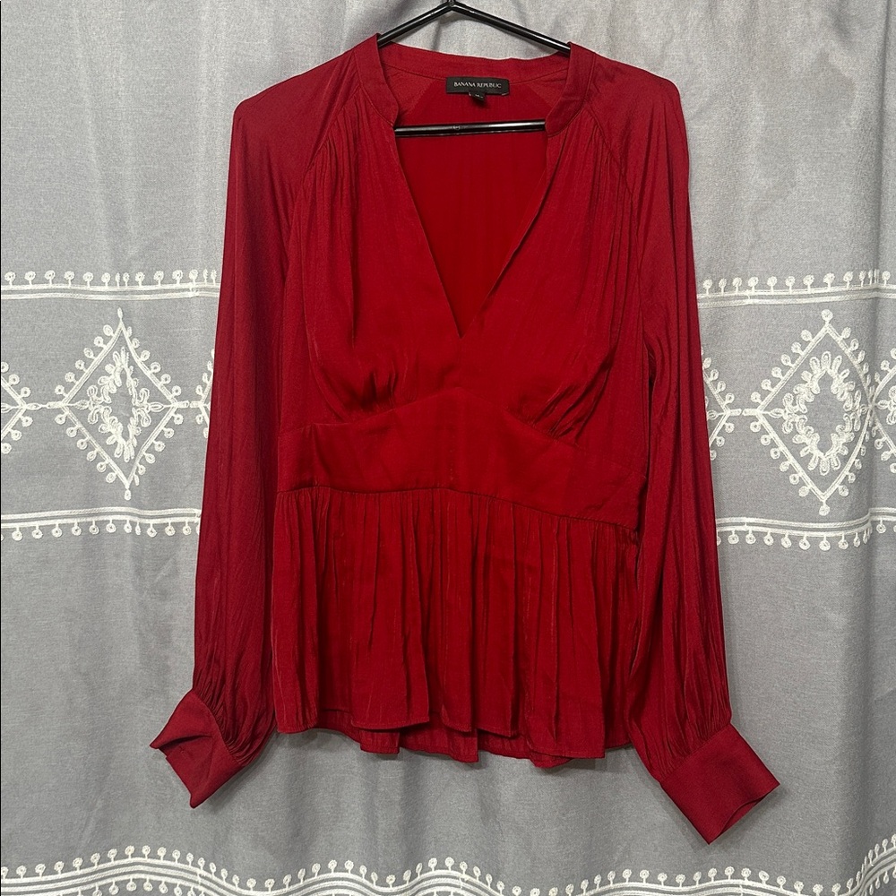 Banana Republic Red Long-Sleeve Blouse M